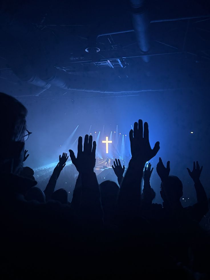 The Difference Between Praise, Worship, and Hymns