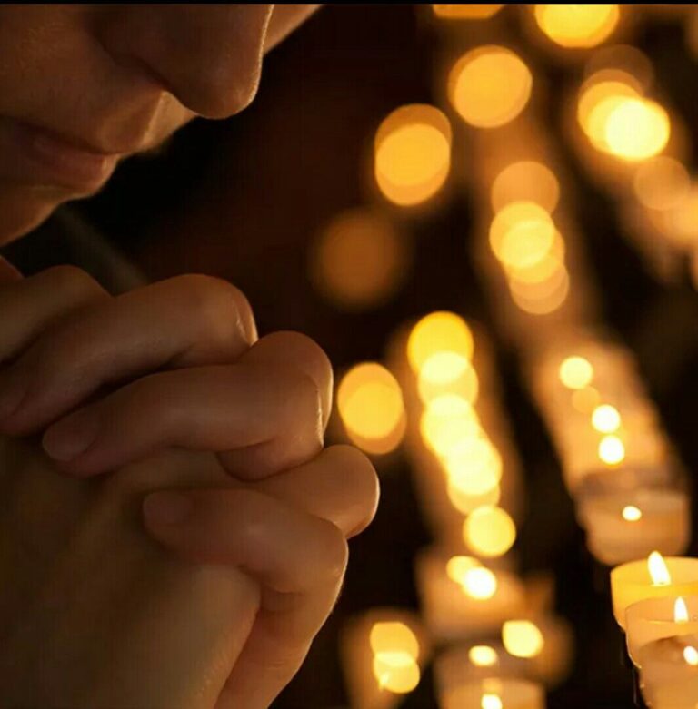 Evening Hymns That Bring Peace Before Sleep