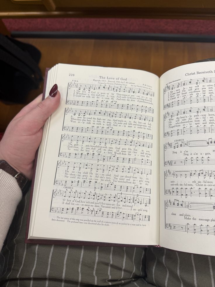 Hymns That Strengthen Your Prayer Life