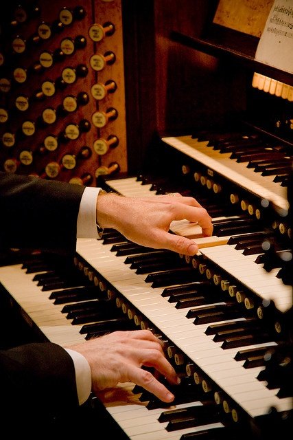 How to transpose hymns for congregational singing