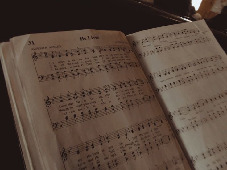 Are choirs in hymn-singing churches becoming a performance instead of worship?