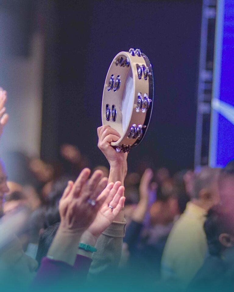 Are Modern Worship Songs Theologically Inferior to Classic Hymns?