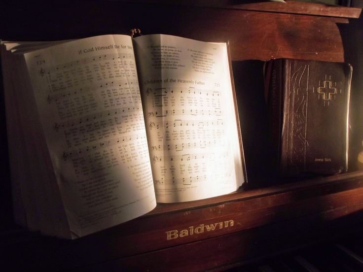 The Hymn Written for a Child’s Grave That Became a Global Anthem of Hope