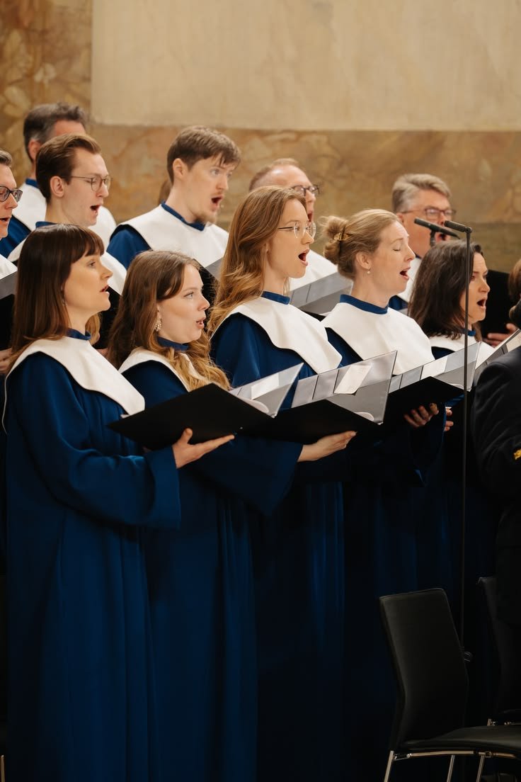 What Classic Hymns About Glory Tell Us About What the Church Once Hoped For