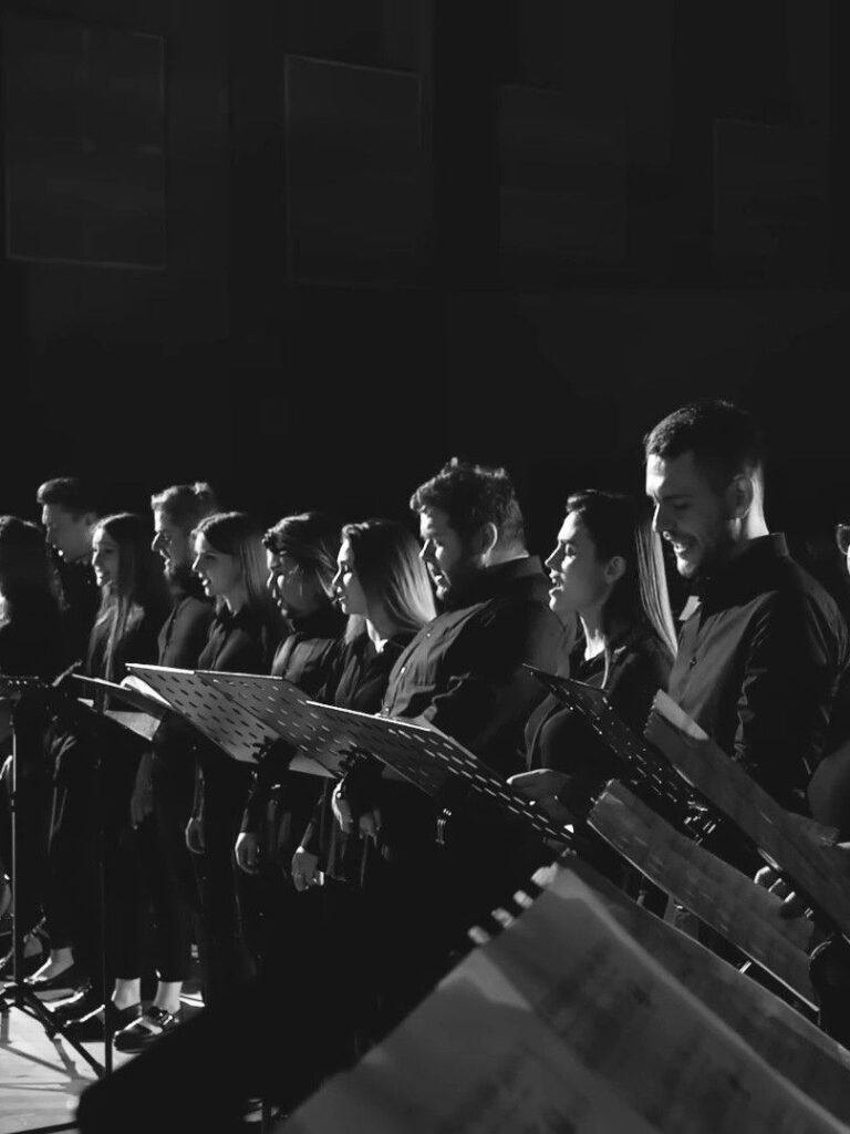 The Hymn Whose Author Forgot He Wrote It Until He Heard It in Church 30 Years Later